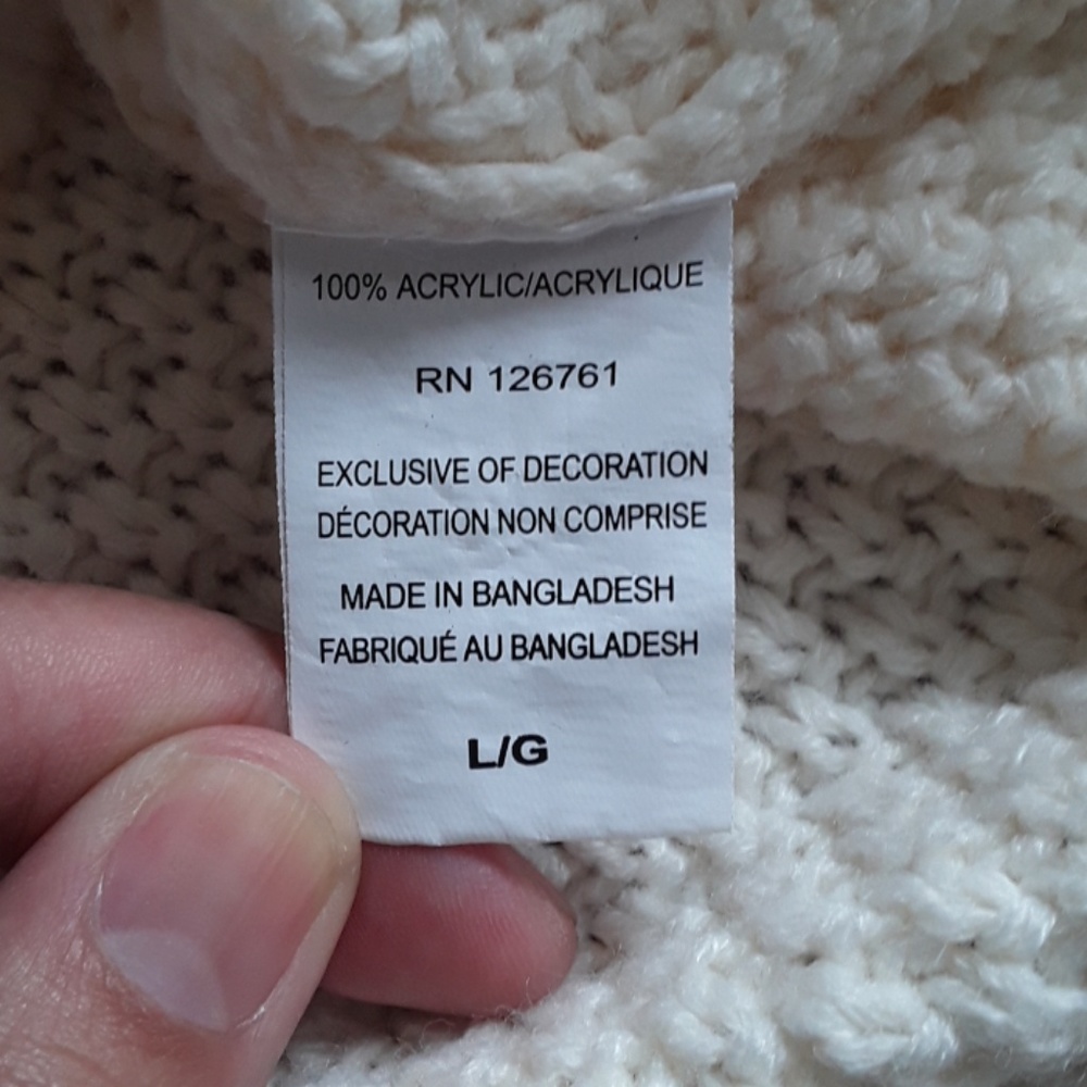 Off white beautiful sweater size large - Picture 6 of 6